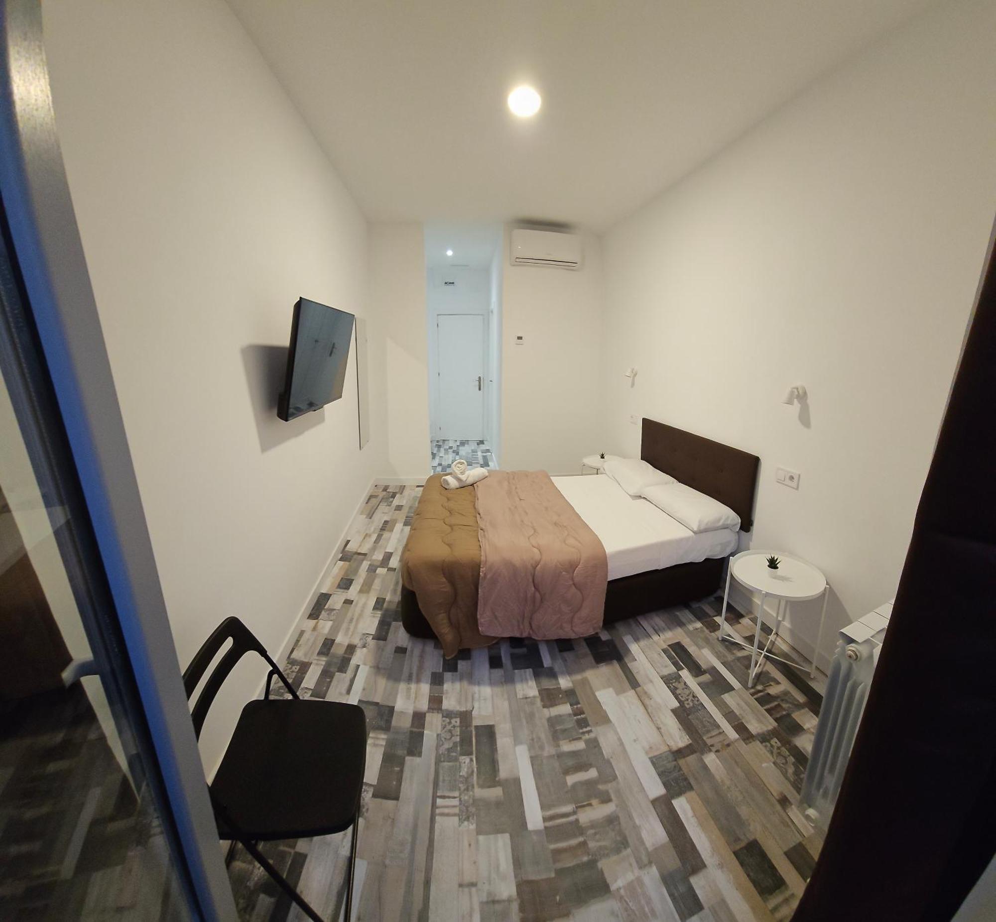 Hostal Andrea Granvia Madrid Extérieur photo